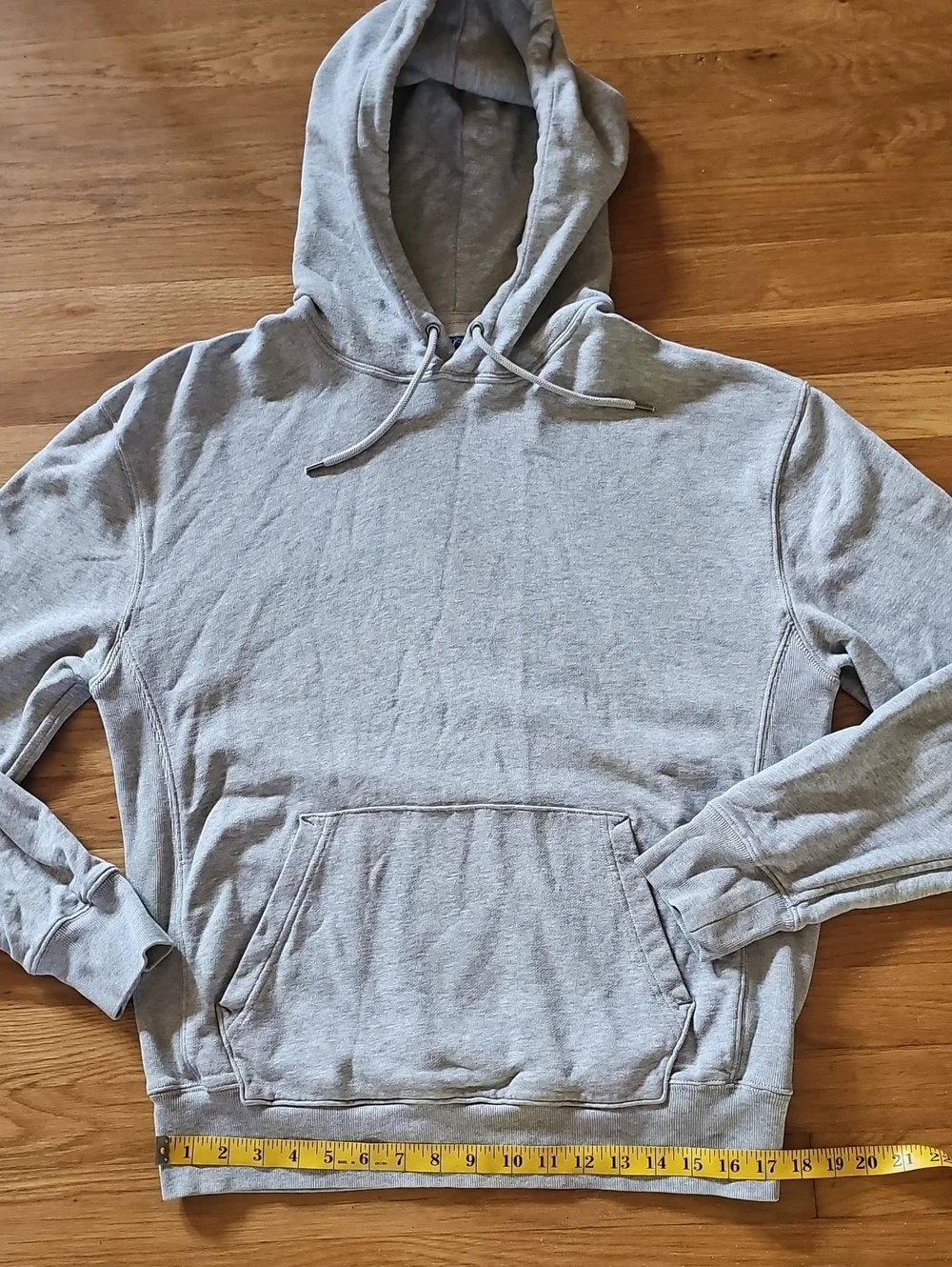 J. Crew Knit Goods Gray Pullover Long Sleeve Hoodie Sweatshirt Men's Medium